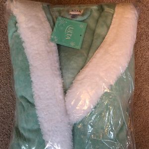 Ulta robe